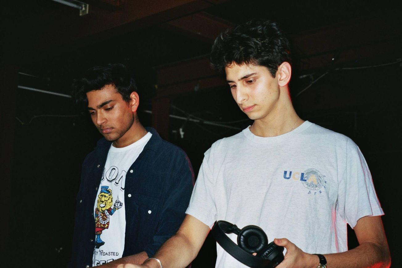 EPIMIX005: Glances ft. Manami