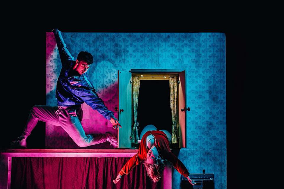 'Aesthetically impressive' ★★★ - An Enormous Room @ Circomedia