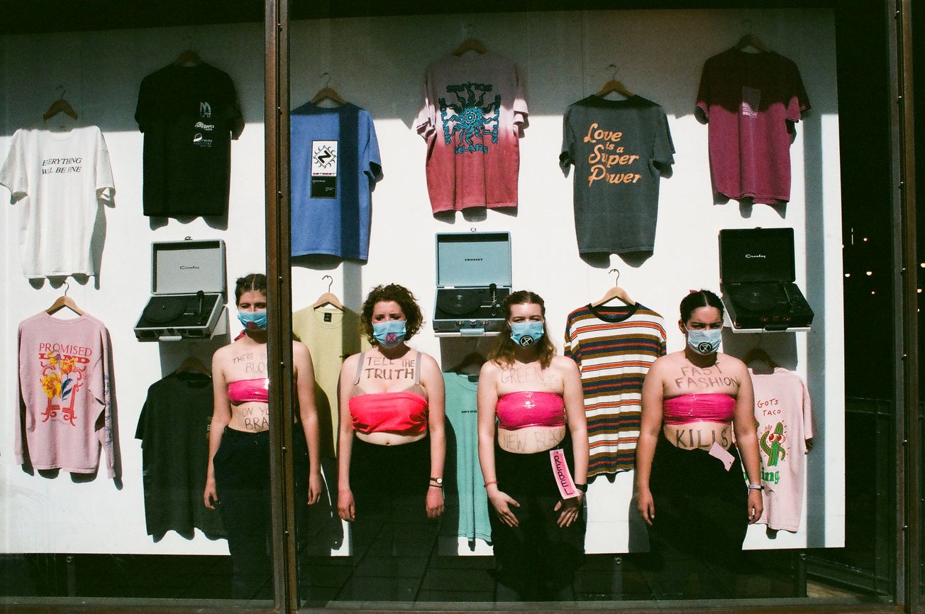 Extinction Rebellion student activists protest ‘fast fashion’