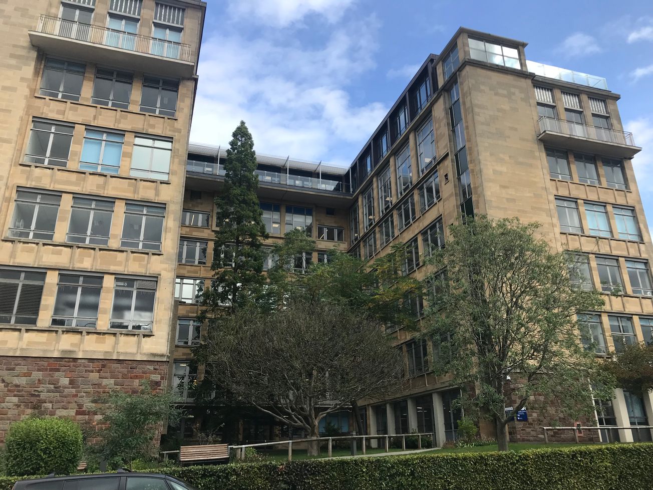 BREAKING: University buildings close and students kicked out due to lack of water