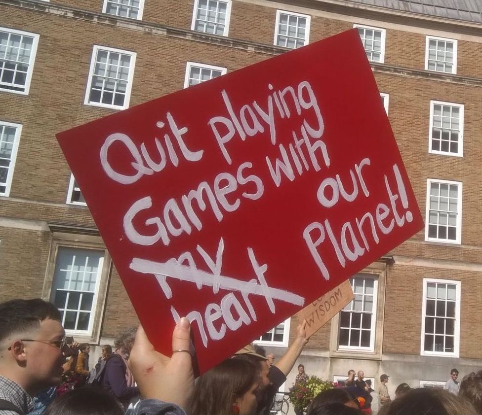 University of Bristol successfully divests from fossil fuel companies