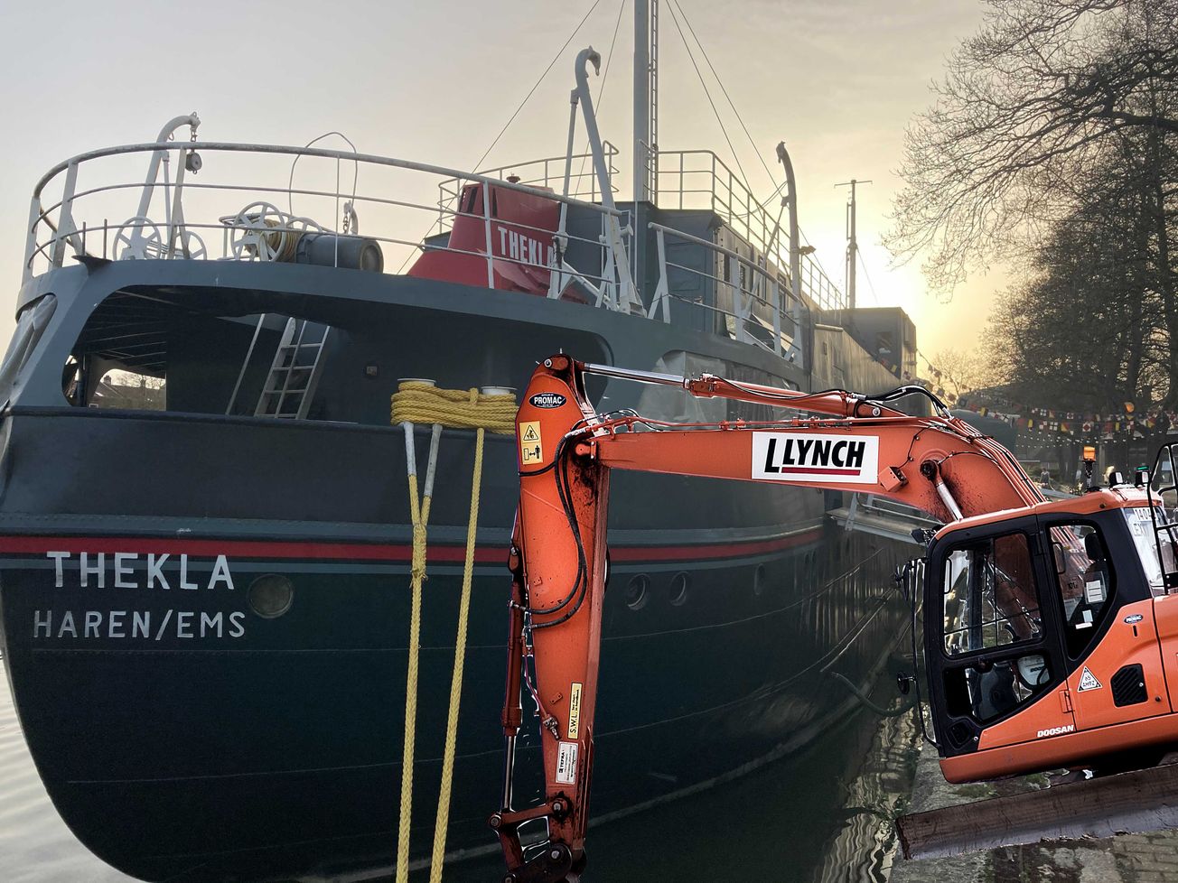 Thekla stuck in Bristol’s River Avon
