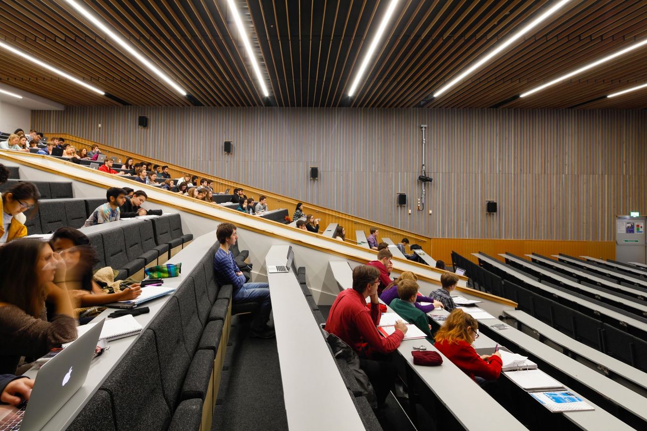 Bristol to invest £16.8m in 400 new PhD scholarships