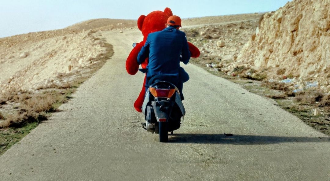 Love, Life and Everything In Between recounts unconventional love stories from the Middle East