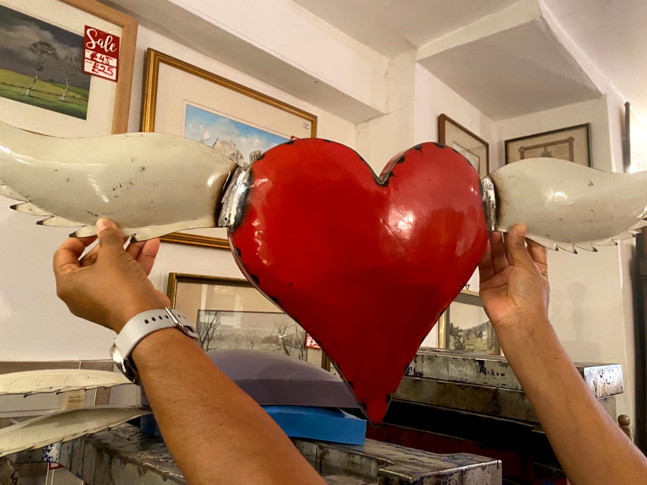 'Why can’t you just meet somebody naturally, darling?’: Dating in the age of the app