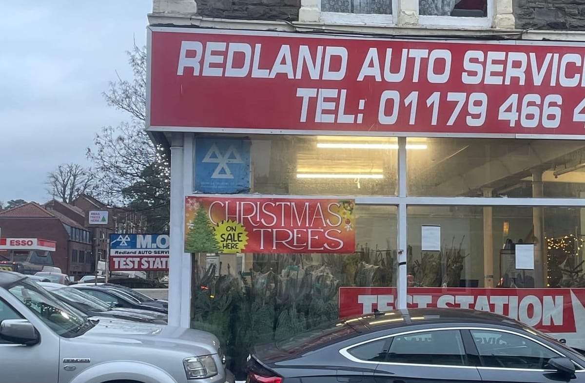 'Tis the season...to think about conspicuous consumption